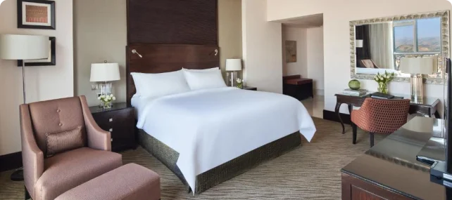 Makkah_Clock_Tower_Fairmaont_Hotel