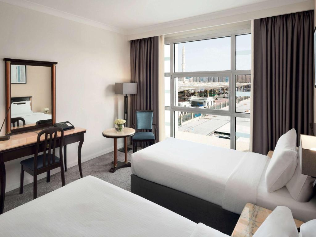 Anwar Al Madinah Movenpick