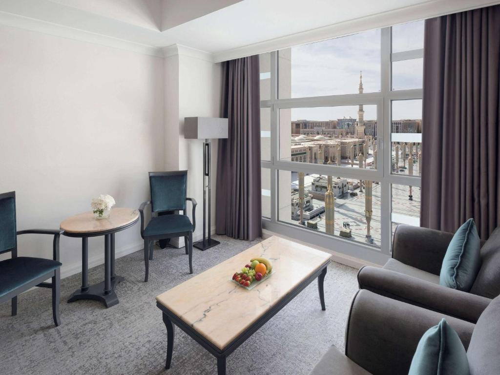 Anwar Al Madinah Movenpick