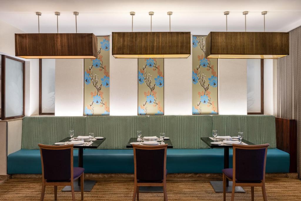 Movenpick Hotel - Hajar Tower