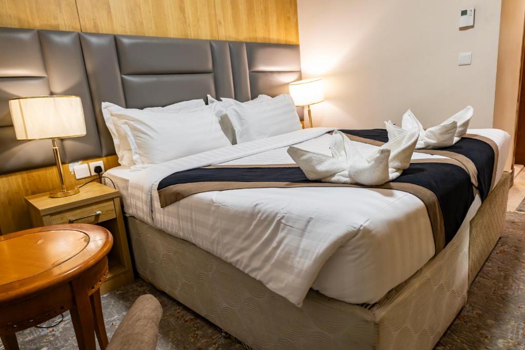 Zowar International Hotel