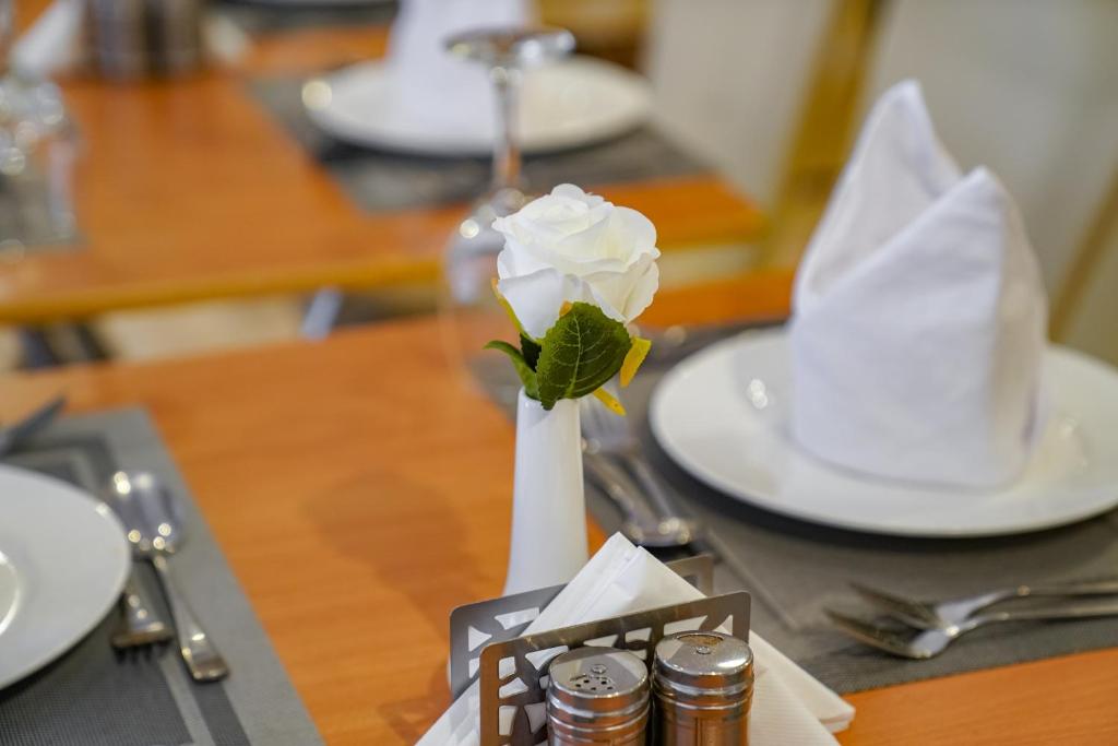 Emaar Al Khalil Hotel