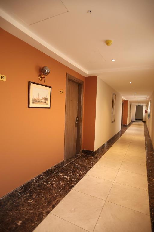 Grand Pyramids Hotel 