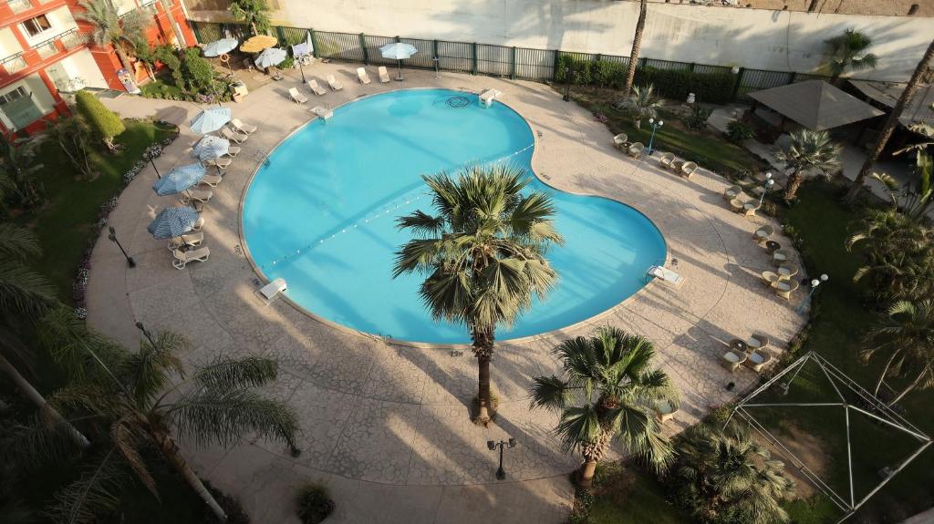Grand Pyramids Hotel 
