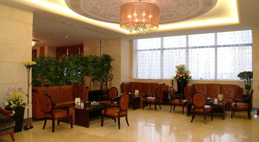 Al Safwah Royale Orchid Hotel
