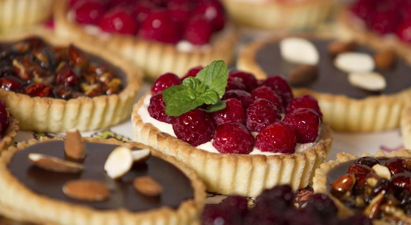 Al Safwah Royale Orchid Hotel