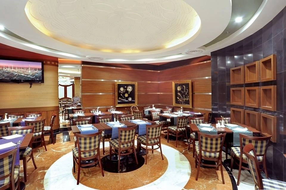 Leader Al Muna Kareem Hotel