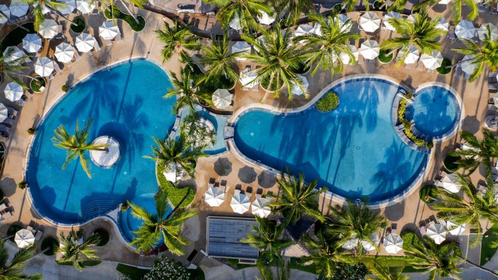 Katathani Phuket Beach Resort